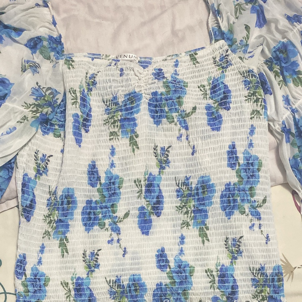 VENUS Blue and White Smocked 3/4 Sleeve Blouse